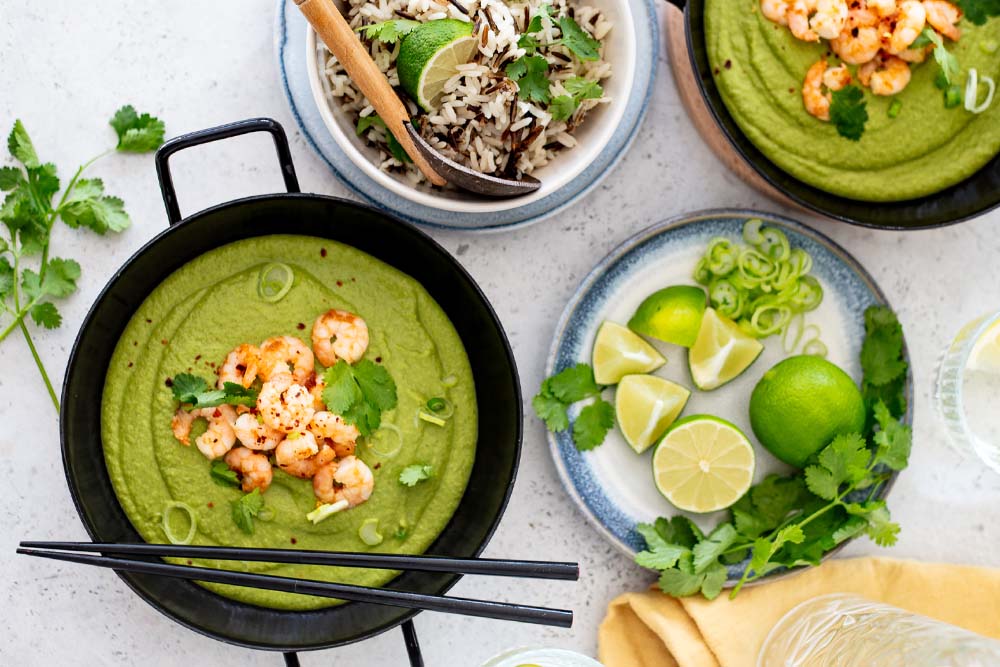 Curry mit Königsgarnelen und Wildreis