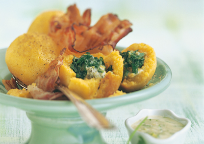 Polentaknödel mit Spinat-Käsefülle & Apfel-Lauch-Sauce