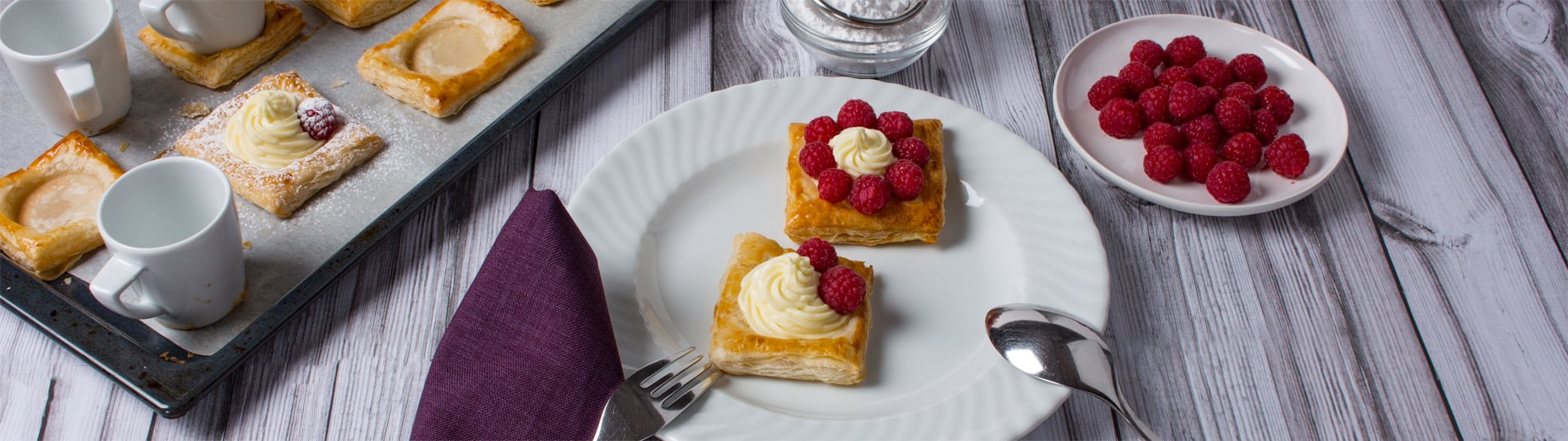 Blätterteigschnitten Himbeer-Vanille