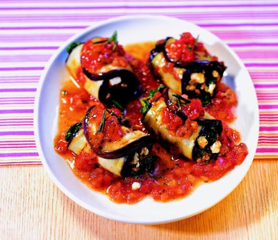 Gefüllte Auberginenröllchen