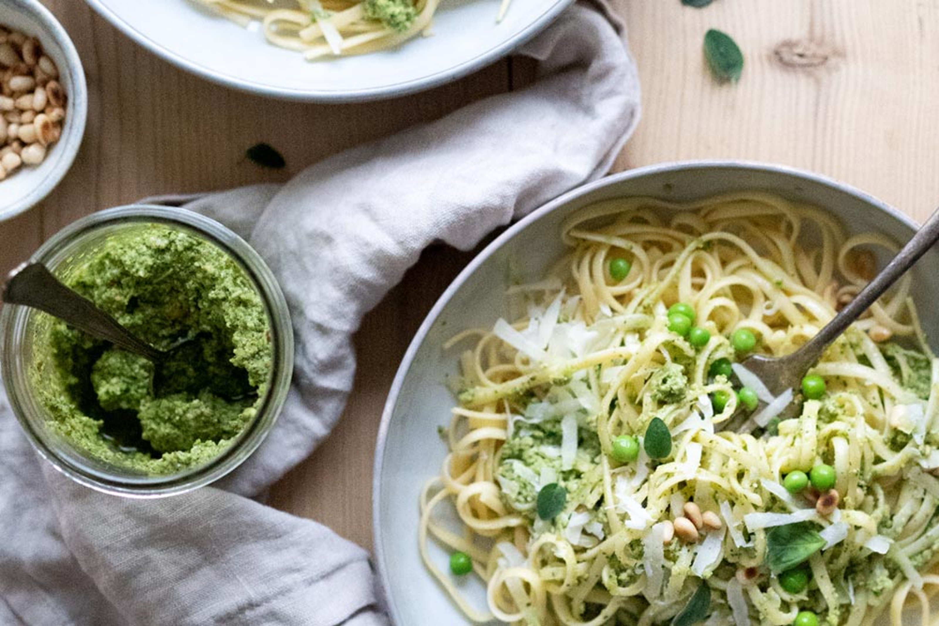 2024_Rezeptheader_Erbsenpesto.jpg