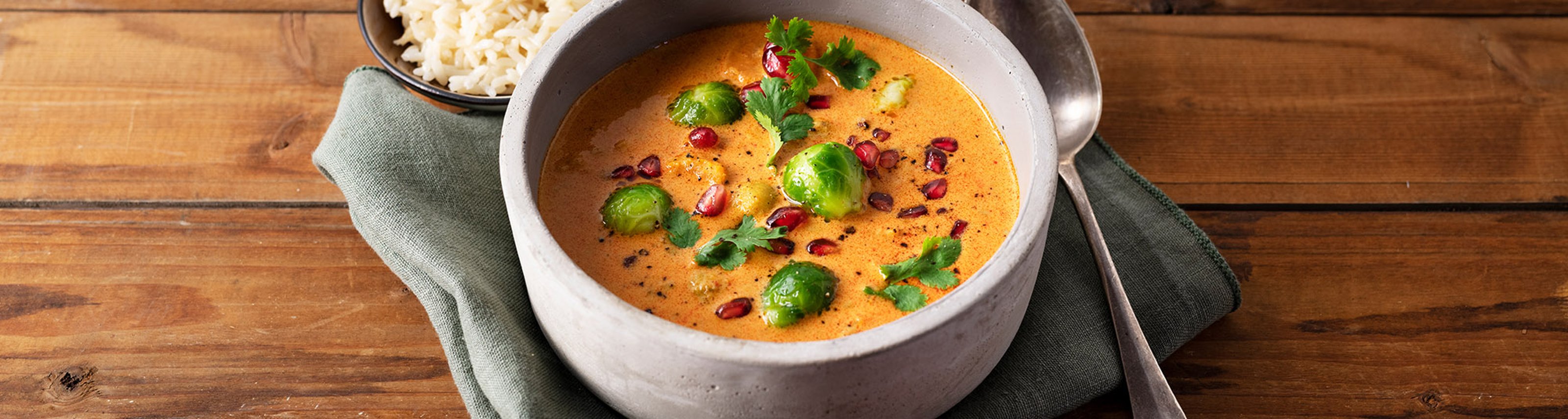 KOHLSPROSSENCURRY-7032_2000x535.jpg