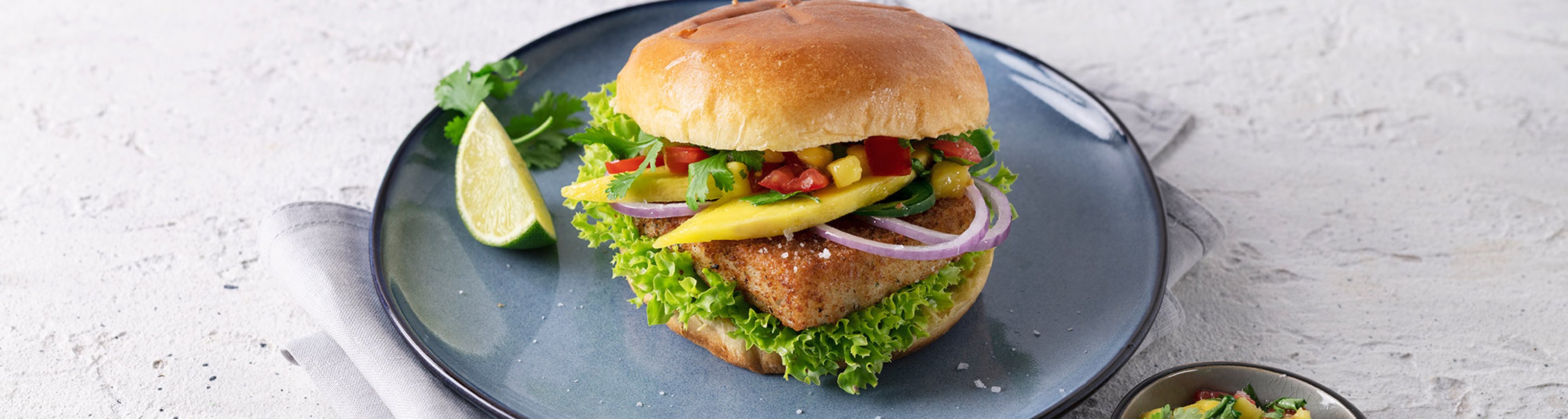 EXOTISCHER FISCHBURGER-7093_2000x535.jpg